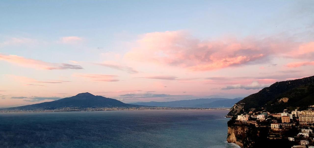 Ferienwohnung Dimora Del Conte Sorrento Coast Seaview Vico Equense Exterior foto